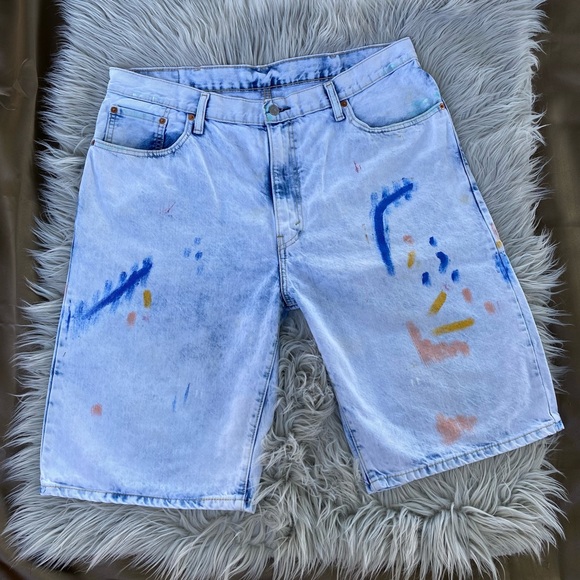 Levi’s 569 Distressed Painted Bleached Baggy Jeans Shorts 38 - Picture 1 of 8